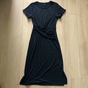 Anthropologie Twisted Midi Short Sleeve Dress in Dark Grey Size S